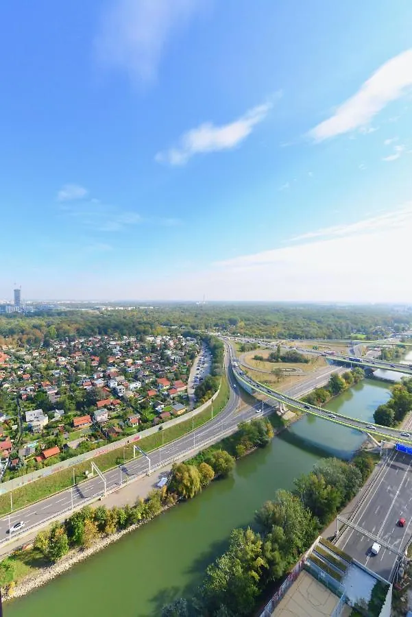 Brand-New, Close To Centre, Rooftop-Summer-Pool Wenen Appartement