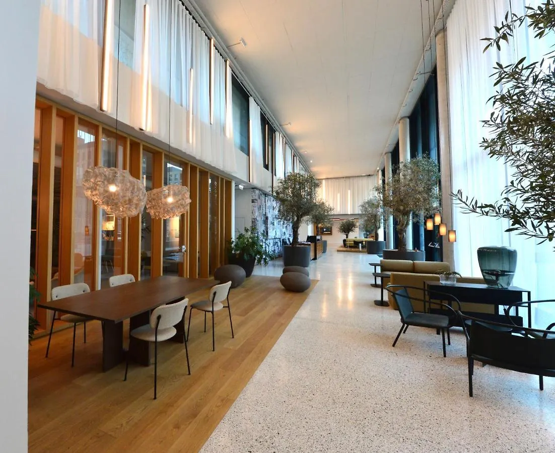 Brand-New, Close To Centre, Rooftop-Summer-Pool Vienna Austria